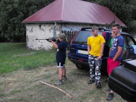 Jakub, vidíš vôbec pre tú ofinu?